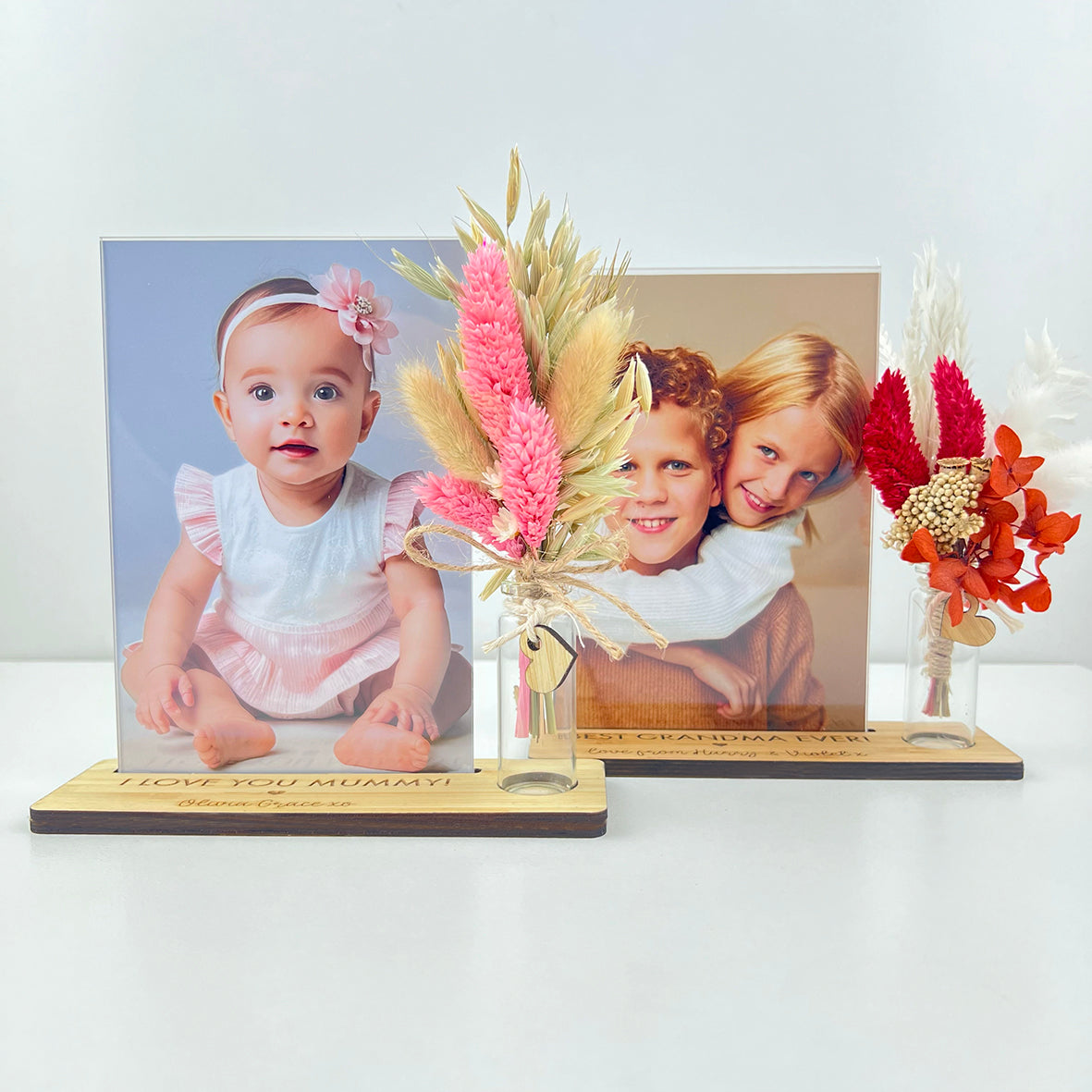Personalised Dried Flower Photo Stand (2 flower options)
