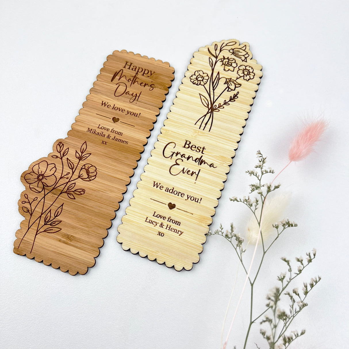 Scalloped Floral Personalised Bookmark (2 designs)