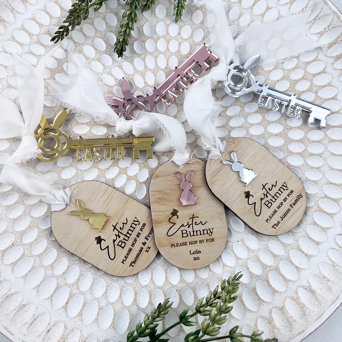 Easter Bunny's Mirror Key & Keyring (3 colours)