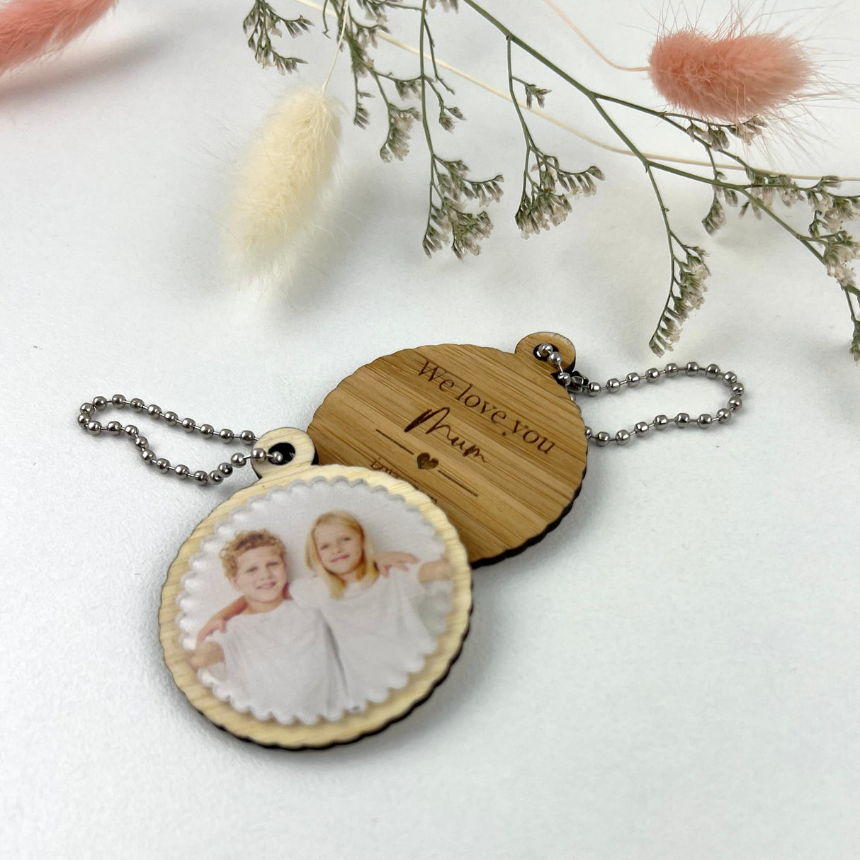 Double Sided Personalised Scalloped Photo Keyring