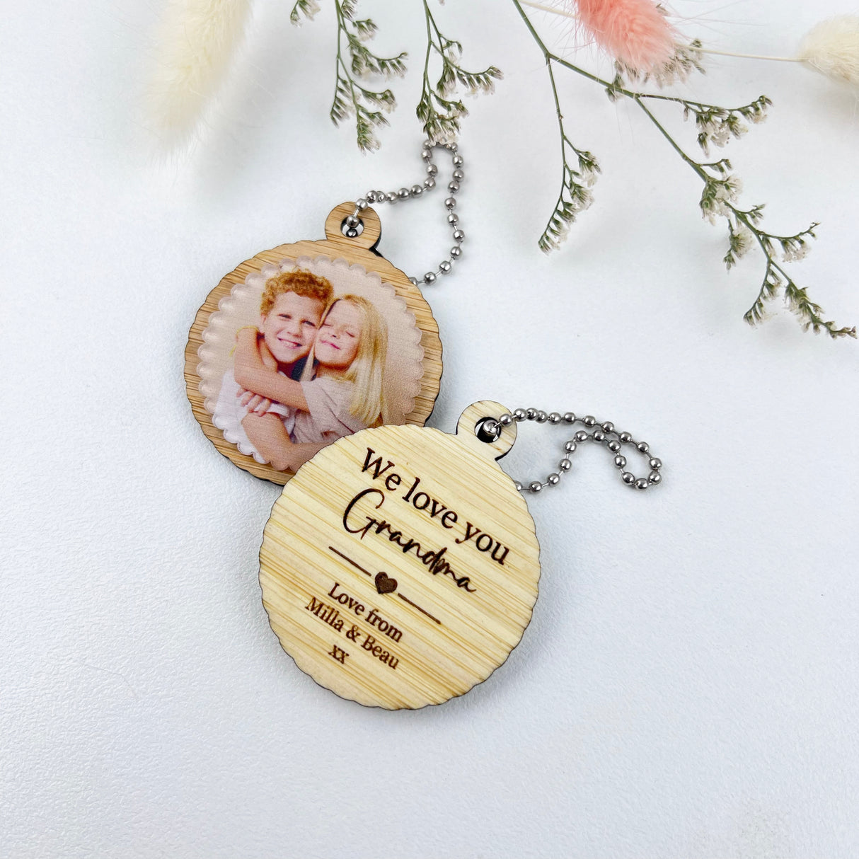 Double Sided Personalised Scalloped Photo Keyring