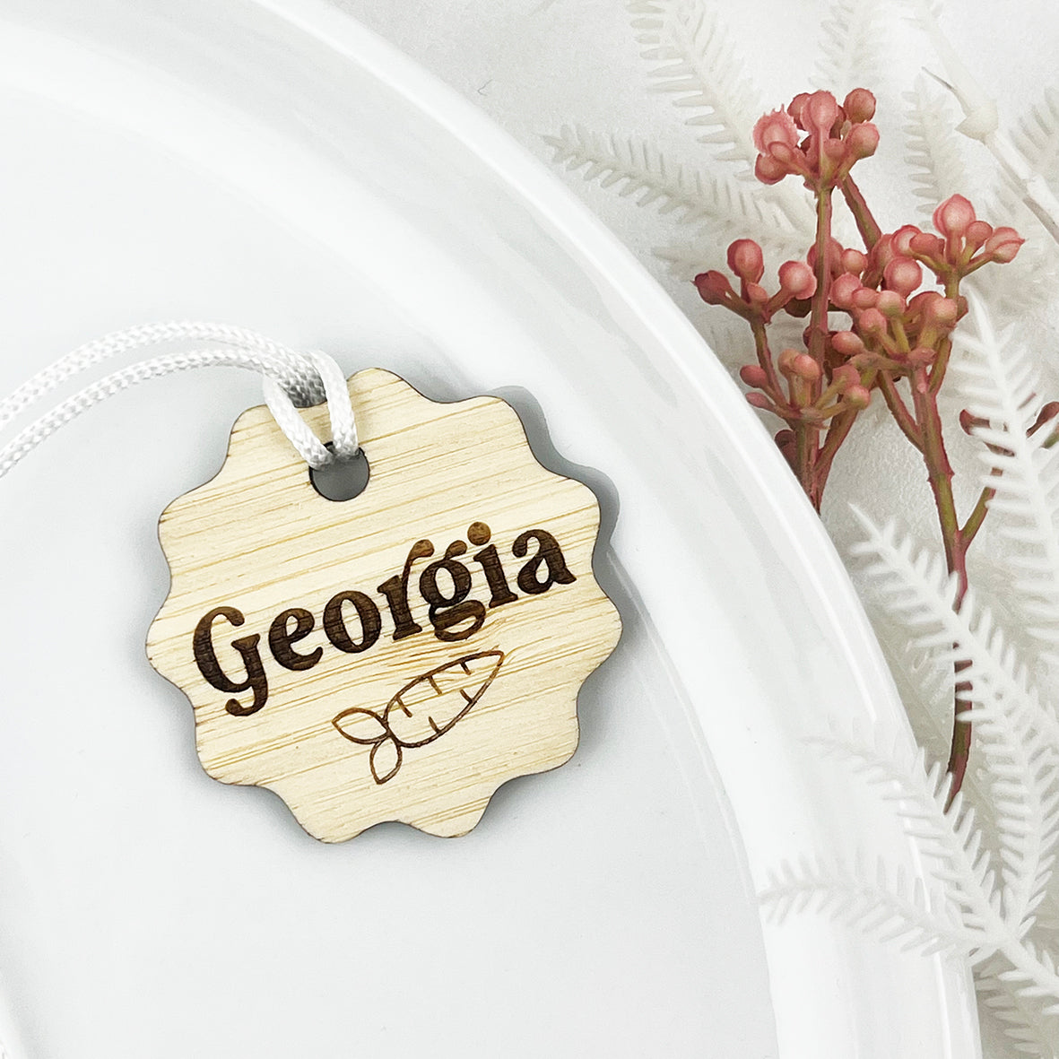 Mini Scalloped Easter Name Tag