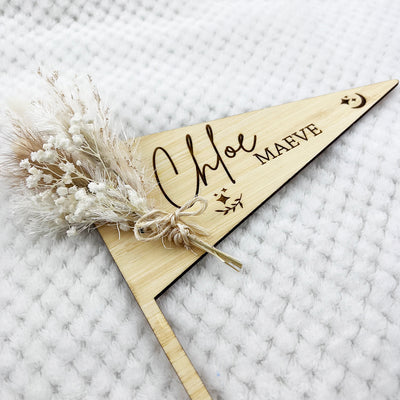 Dried Flower Bouquet Name Flag