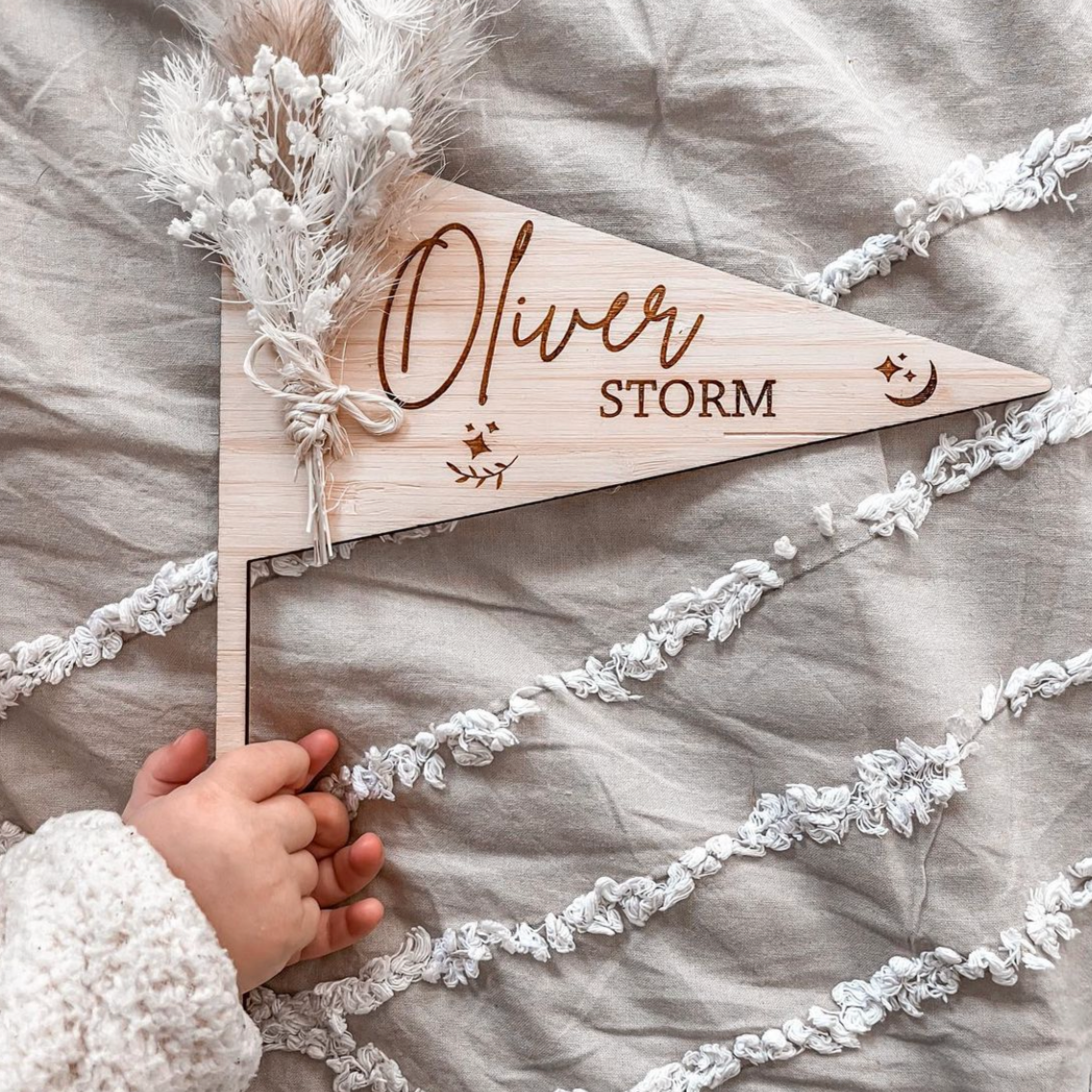 Dried Flower Bouquet Name Flag
